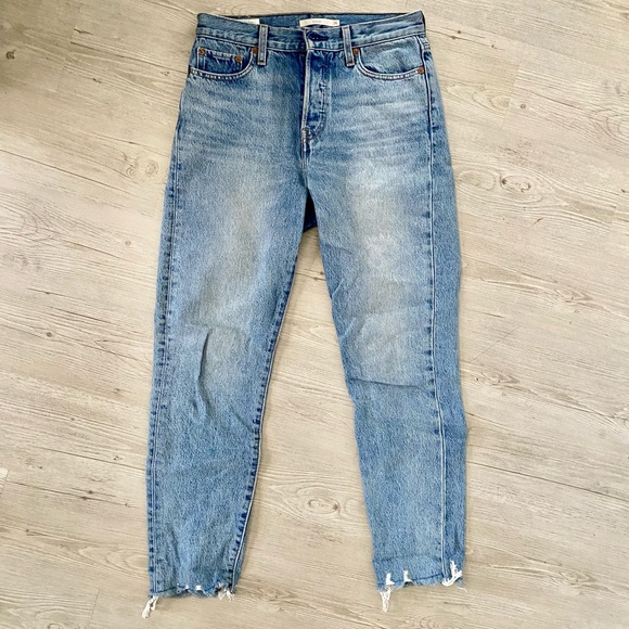 LEVIS wedgie jeans light wash - Picture 3 of 5